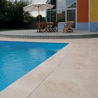carrelage Cream beige clair, en travertin 60 x 40 pour terrasse plage piscine