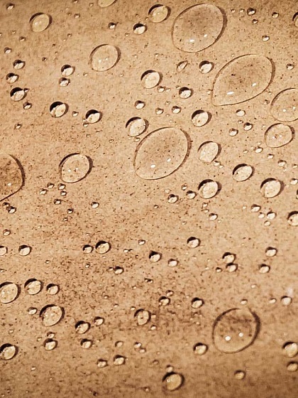 Comment appliquer un produit hydrofuge sur un travertin